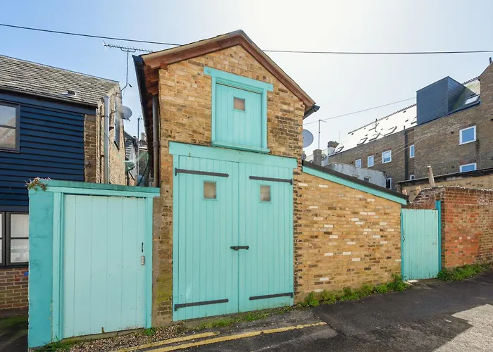The Old Coach House, Broadstairs